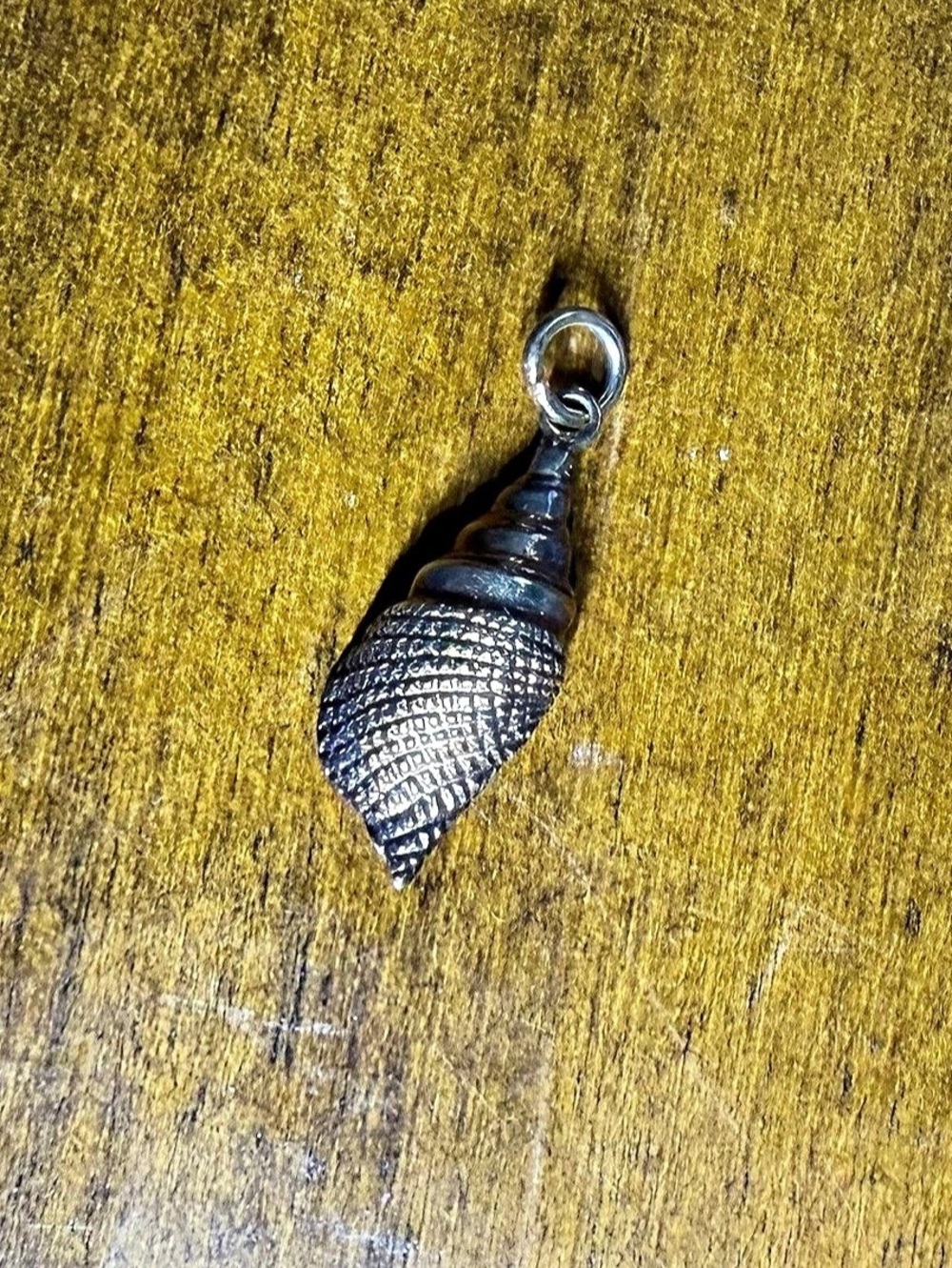 Sarah Coventry Textured Shell Pendant